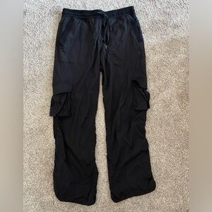 Lululemon Dance Studio Relaxed-Fit Mid-Rise Cargo Pant size L black